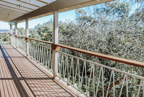 Banksia Beach House - Tourism Caloundra 0