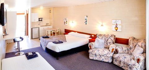 Barham Bridge Motor Inn - Tourism Caloundra 1