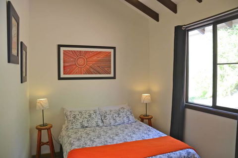 Barrels Beach House, 28 Dulconghi Street - Tourism Caloundra 2