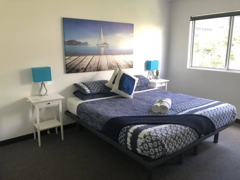 Base Brisbane Uptown - Tourism Caloundra 0