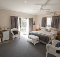 Batemans Bay Manor - Bed and Breakfast - Tourism Caloundra