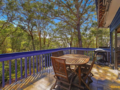 Beach Break With Your Dog! - Pet Friendly - Tourism Caloundra 0