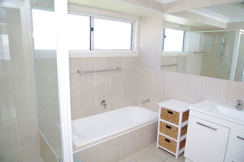 Beach Club 1, 5 Gowing Street - Tourism Caloundra 2