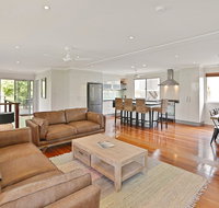 Beach Home in Golden Triangle - Tourism Caloundra