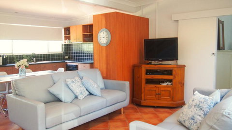 Beach House In Mylestom - Tourism Caloundra 2