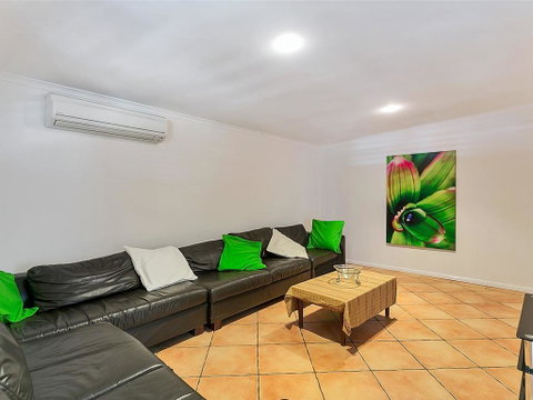 Beachcomber Trinity Beach - Tourism Caloundra 2