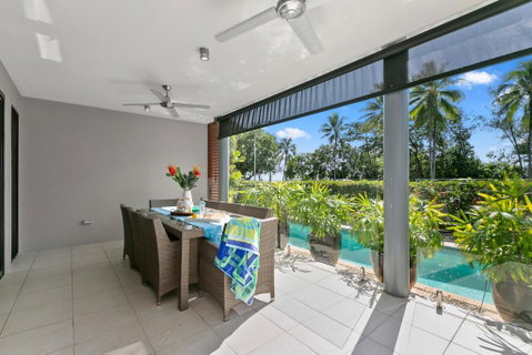 Beachfront Apartment With Ocean Views - Tourism Caloundra 0