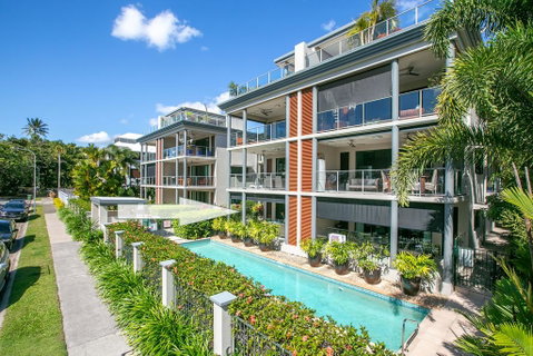 Beachfront Apartment With Ocean Views - Tourism Caloundra 1