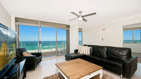 Beachfront Apt Main Beach - Tourism Caloundra 3