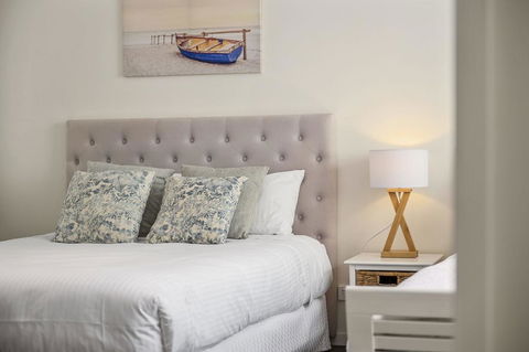 Beachfront By The CC - Family Friendly, Plunge Pool, Steps To The Beach - Tourism Caloundra 0