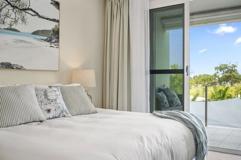 Beachfront By The CC - Family Friendly, Plunge Pool, Steps To The Beach - Tourism Caloundra 2