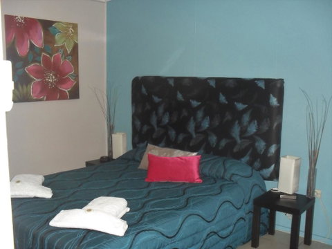 Beachlander Holiday Apartments - Tourism Caloundra 2