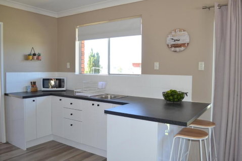 Rio Rita Ocean View Apartments - Tourism Caloundra 3