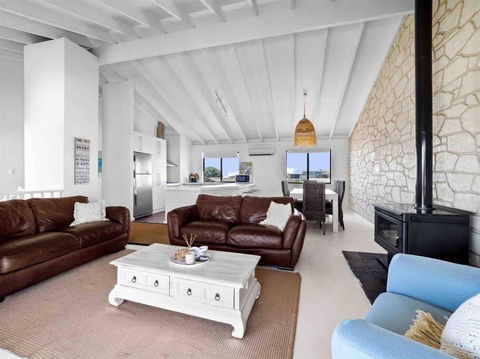 Relaxing Getaway Beachfront Access Multi Family Pets Mandurah - Tourism Caloundra 0