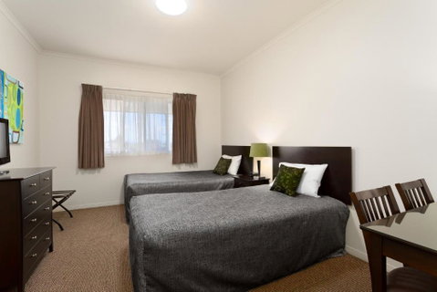 Redcliffe Motor Inn - Tourism Caloundra 3