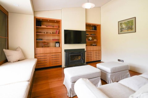 Redbank Estate - Luxury In Scone - Tourism Caloundra 1