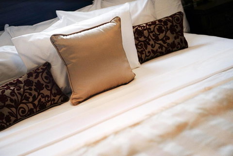 Redearth Boutique Hotel - Tourism Caloundra 2