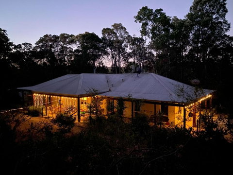 Redtail House - Carlotta - Tourism Caloundra 2