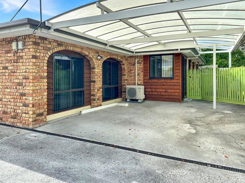 Reel Close! Walk To Everything. Sleeps 6 - Tourism Caloundra 0