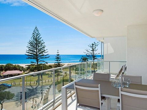 Reflections Tower 2 Unit 401 - Tourism Caloundra 0