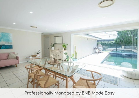Regand Retreat - Luxurious Family Home, Pool - Tourism Caloundra 0