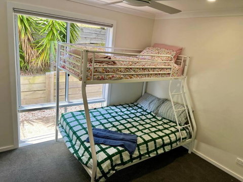 Relax And Reconnect At MaluaBay - Tourism Caloundra 3