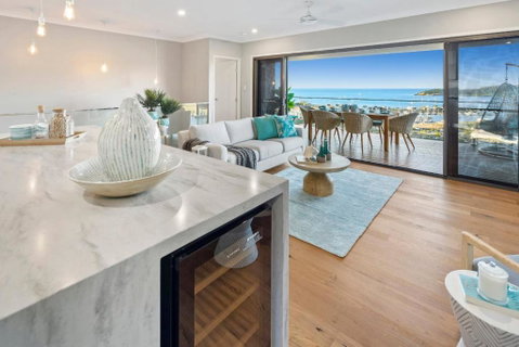 Relax & Daydream At 2 Elementa - Tourism Caloundra 3