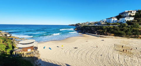 Relaxed Coastal Living With Fantastic Sea Views - Tourism Caloundra 3