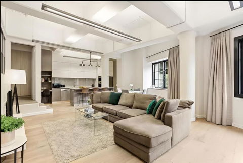 Renovated Warehouse Conversion In Heart Of Sydney - Tourism Caloundra 0