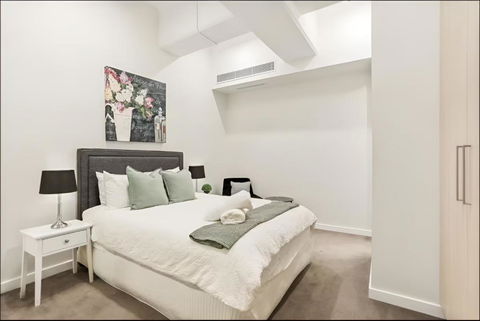 Renovated Warehouse Conversion In Heart Of Sydney - Tourism Caloundra 3