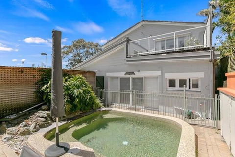 Resort Living Coogee - Tourism Caloundra 0
