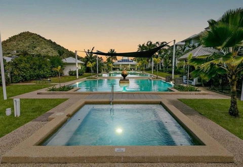 Resort Style Holiday Unit - Tourism Caloundra 0