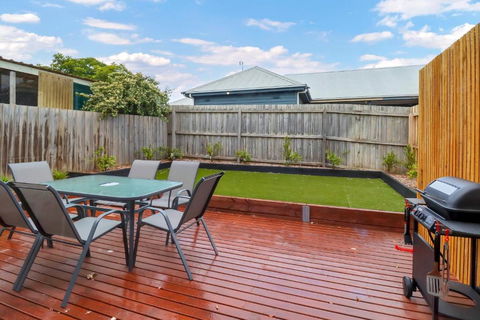 Retreat On Francis I Short And Long Stays - Tourism Caloundra 0