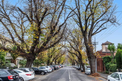 Retreat On George - Tourism Caloundra 3