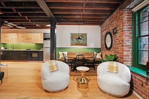 Retro Meets Industrial At Heritage Bond Store - Tourism Caloundra 1