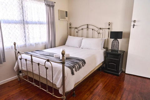 RetroRhapsody - Tourism Caloundra 2