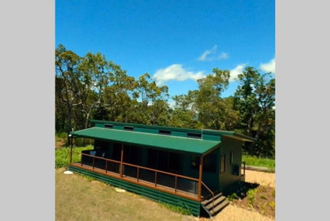 Ridge Cabin - Stunning Views - 5km From Neighbours - Tourism Caloundra 0