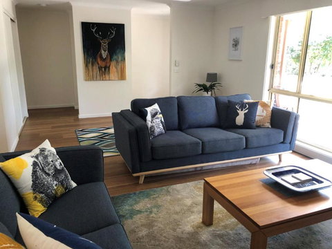 Right In Bright - Tourism Caloundra 0