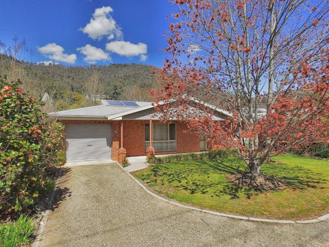 Right In Bright - Tourism Caloundra 1