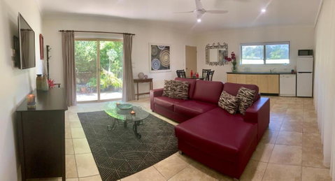 River Gum Luxury Bed And Breakfast - Tourism Caloundra 0