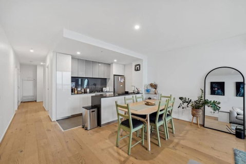 Riverina - Ultimate Footscray Getaway With Parking - Tourism Caloundra 2