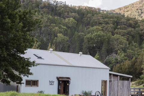 Riverlea Stables- Style And Charm Await You! - Tourism Caloundra 2