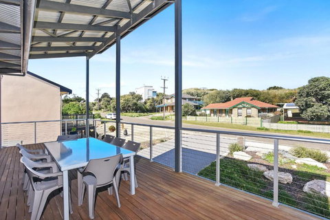 Riversea Goolwa Beach House - Tourism Caloundra 0