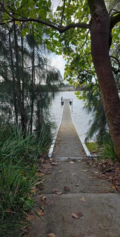 Riverside Retreat - Tourism Caloundra 0
