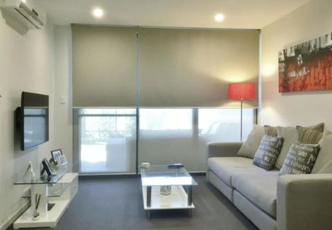 Riverside Retreat - Tourism Caloundra 2