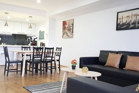 RiverView Spacious 3BR2Bath2Car WifiPoolGym Crown - Tourism Caloundra 2