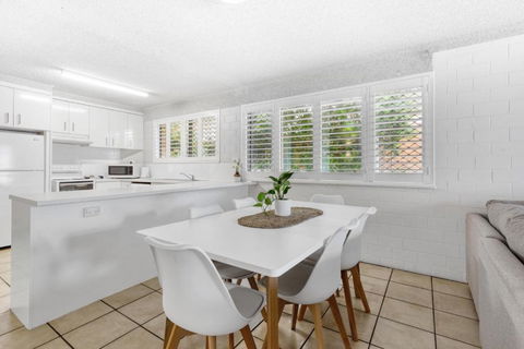 Riverview Two Apartments - Tourism Caloundra 2