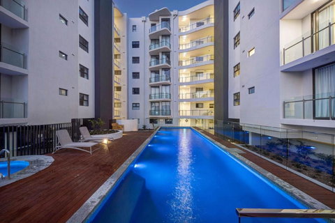 RIVERVIEWS@THECOSMOPOLITAN UNIT20805 - Tourism Caloundra 1