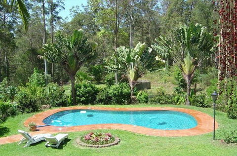 Riviera Bed & Breakfast - Tourism Caloundra 3
