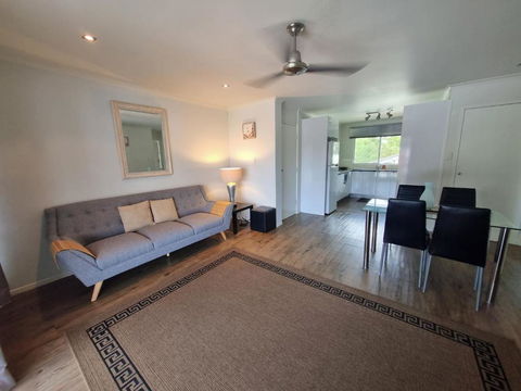 Residential Two-bedroom Unit On The Strand, Self-check In, Wi-fi - Tourism Caloundra 0